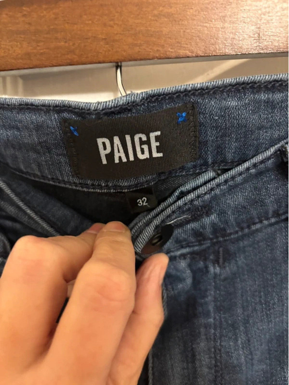 PAIGE Freedom Jeans